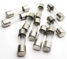 Lot of 10 Bussmann AGX1-1/2 250 Volt 1-1/2 Amp 1/4" x 1" Glass Fuses Fast Acting