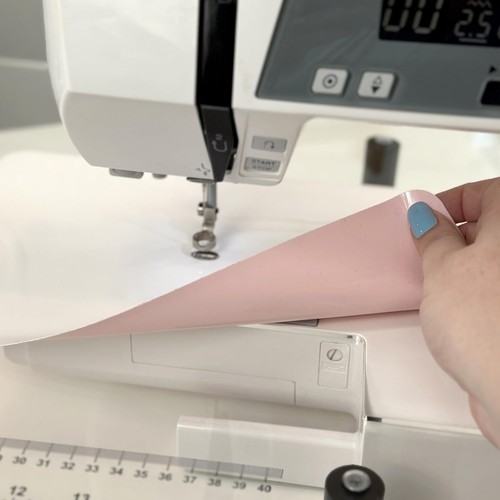 The Gypsy Quilter Supreme Slider Queen Size Free Motion Slider - Picture 2 of 3
