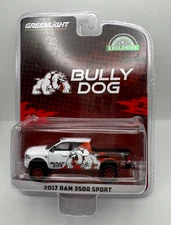 Greenlight 1/64 Scale 30172 - 2017 RAM 3500 Sport Bully Dog - White New Sealed