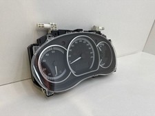 Mercedes-Benz Citan W415 2015 Diesel Vorne links Geschwindigkeitsmesser Cockpit