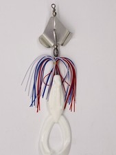 1/2oz Aluminum Inline Buzz bait w/skirt and trailer. USA
