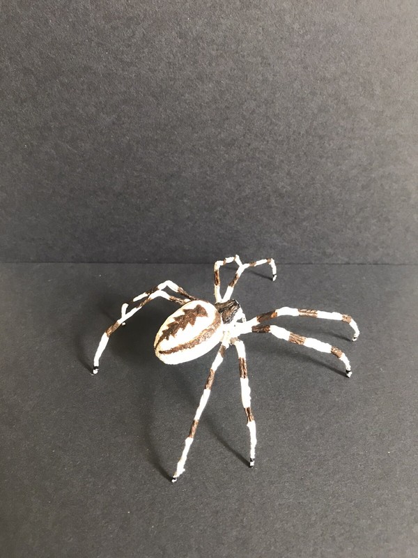 Handmade Hand-painted 4.5" Brown & White Marbled Orb Weaver Spider Replica Figur