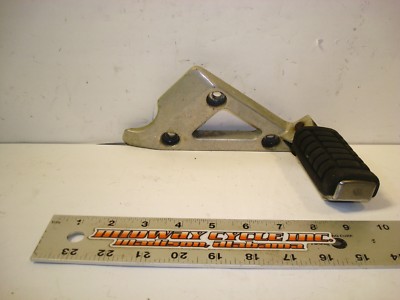 HONDA 85 VT500C SHADOW LEFT REAR FOOTREST 50670-MF5-000 VT500 VT 500C 500 jh