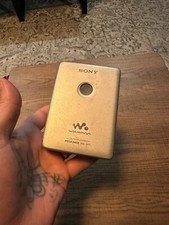 vintage sony walkman cassette player WM-EX621 untested