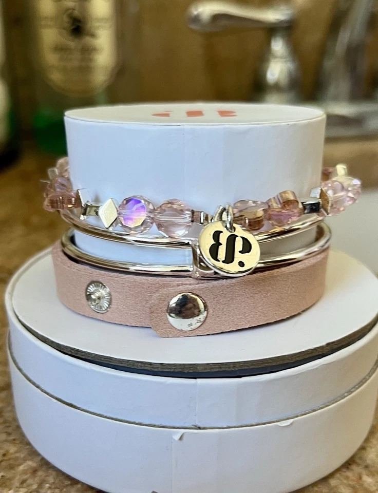 Bomb Party Retro Pila RBP6059 Caprichosos Deseos Mariposa con Mariposa Extraíble  Foto 3 de 4