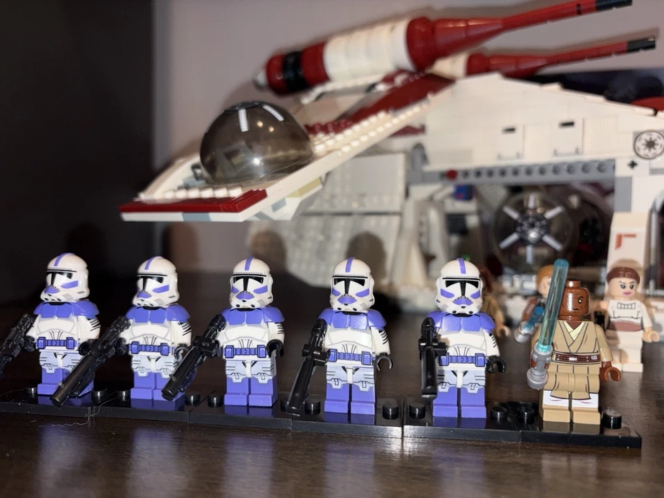 BRICKZ Star Wars Republic Gunship 75021 maza personalizada y 5 clones 187 y clon Lego Foto 2 de 4