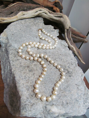 JCM 585 14k Gold Filigree Fish Clasp White Pearl Beads