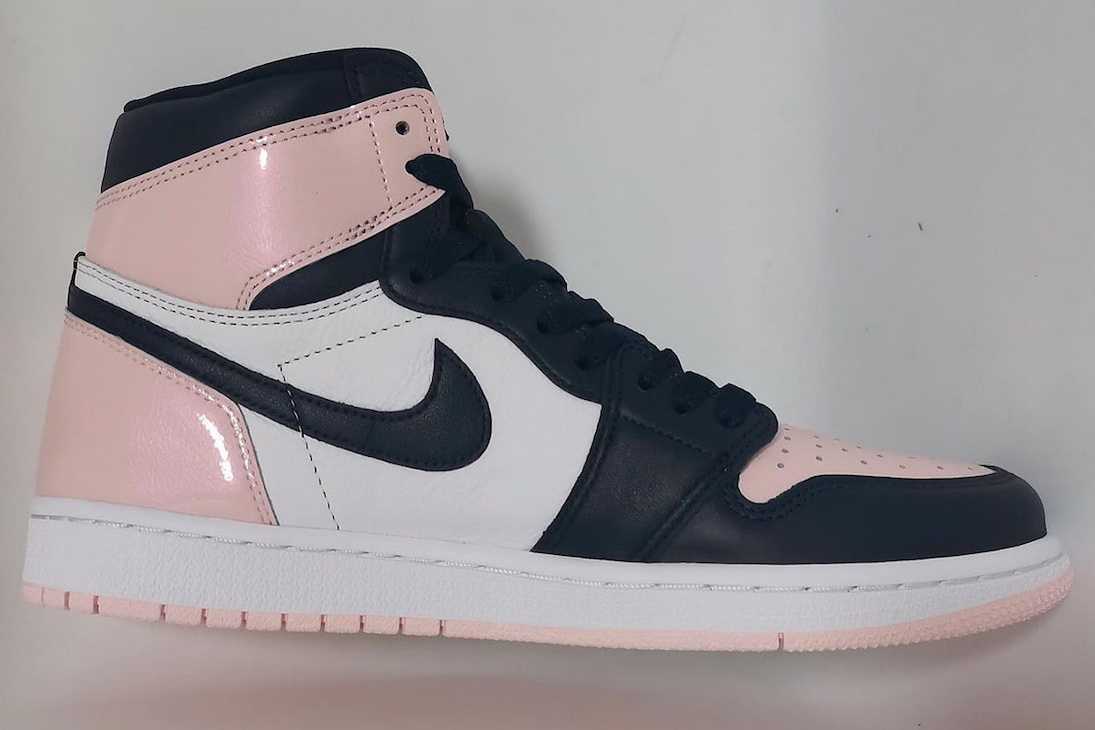 Nike WMNS Air Jordan 1 High OG SE Atmosphere DD9335-641 US 7 Nike WMNS Air Jordan 1 High OG SE Atmosphere DD9335-641 US 7