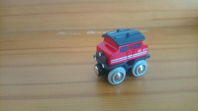 bigjigs thomas the tank engine