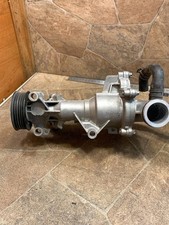 Mercedes-Benz CLA C117 X117 W117 2018 Wasserpumpe A2702000600 Benzin 135kW Mercedes-Benz CLA C117 X117 W117 2018 Wasserpumpe A2702000600 Benzin 135kW