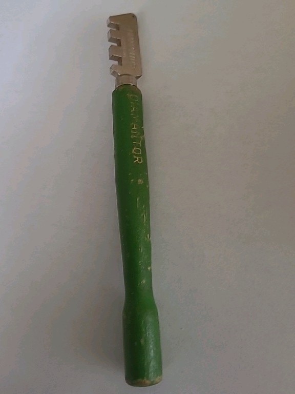 Diamantor Germany Vintage Glass Cutter with Green Handle
