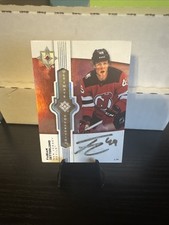 Devils Fabian Zetterlund Ultimate Collections Gold Auto 22-23 Ultimate #UE-FZ