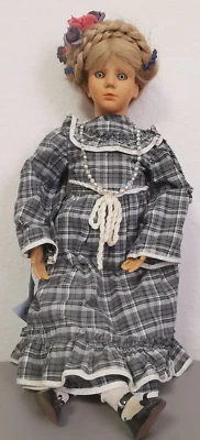 Schildkröt Künstlerpuppe "Gretel" mit OVP und Zertifikat 75 cm - Bild 1 von 4