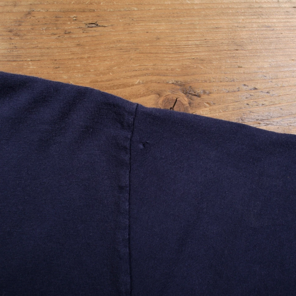 Camiseta Umbro Vintage Puntada Única Logo M Años 90 Hecha en EE. UU. Camiseta Azul Foto 4 de 4