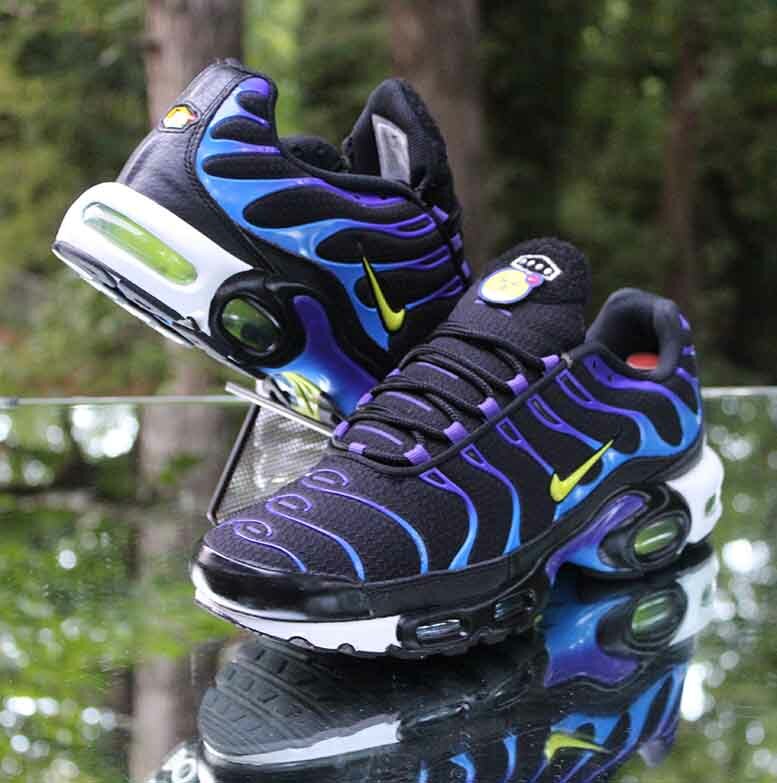 Nike Air Max Plus Kaomoji 2021 for sale 