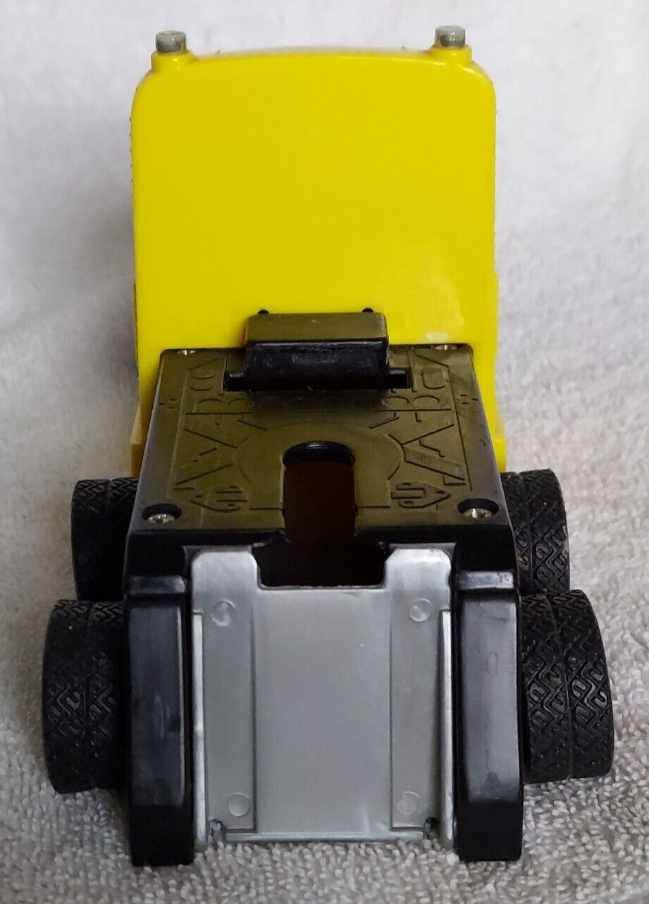 Yellow Hot Wheels Cargo Carrier TractorTrailer Truck (Very Good