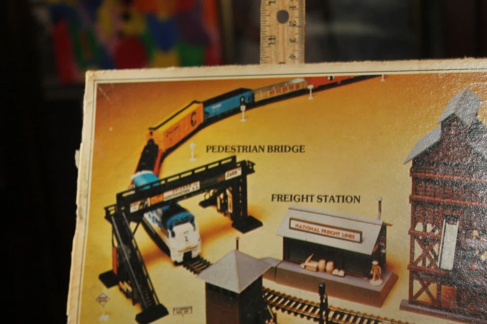 Juego de patio de carga Art Bachmann Cut Box años 70 Plasticville (solo caja sin kit) Foto 2 de 4