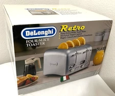 NEW IN BOX DeLonghi RT400 Retro 4-Slice Toaster /Bagel /Defrost - Wide/Long Slot