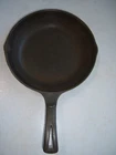 Vintage Unmarked Wagner Chef Skillet 9" NICE