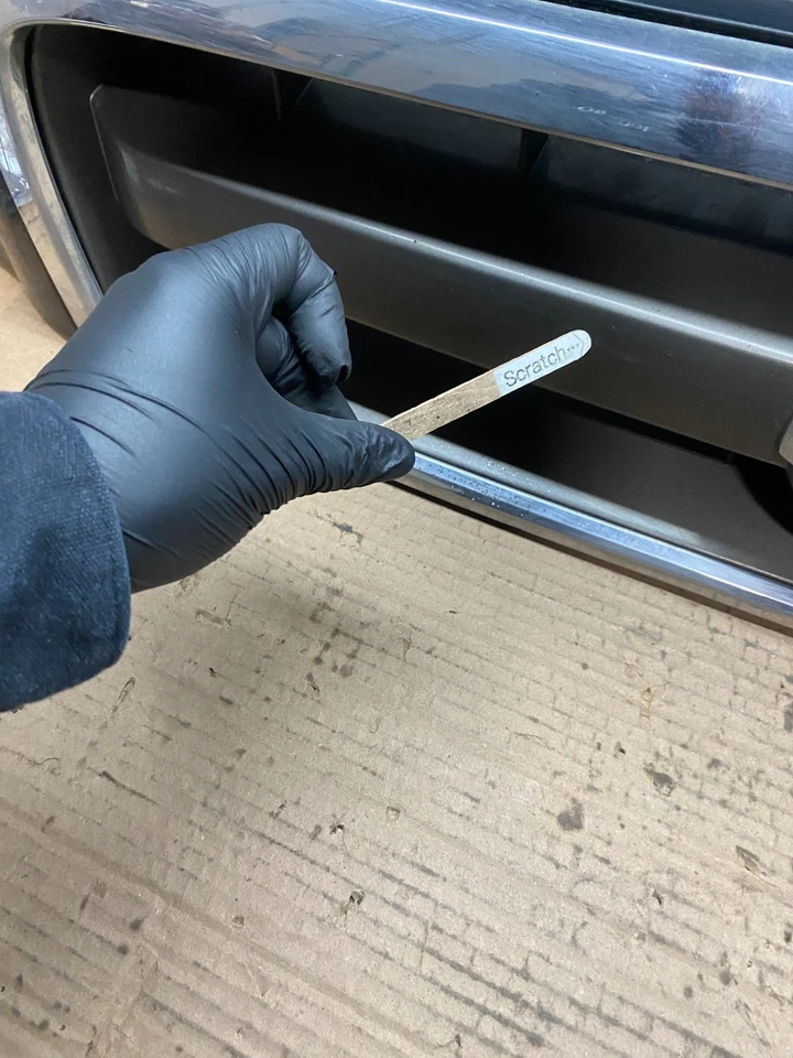 Nissan Pathfinder 2002 a 2004 parrilla superior delantera OEM U8099 DG Foto 4 de 4