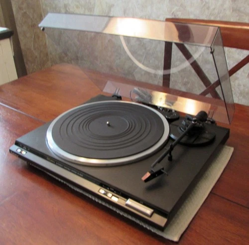 1985 Technics SL-BD20 Semi Automatic Belt Drive Turntable -Works Great-Serviced