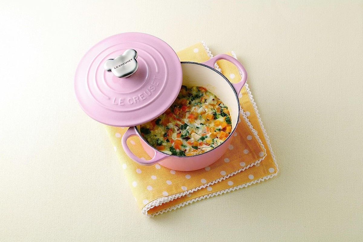 Le Creuset Cocotte Ronde Bear Knob 14cm Chiffon Pink Gas IH Le Creuset Cocotte Ronde Bear Knob 14cm Chiffon Pink Gas IH