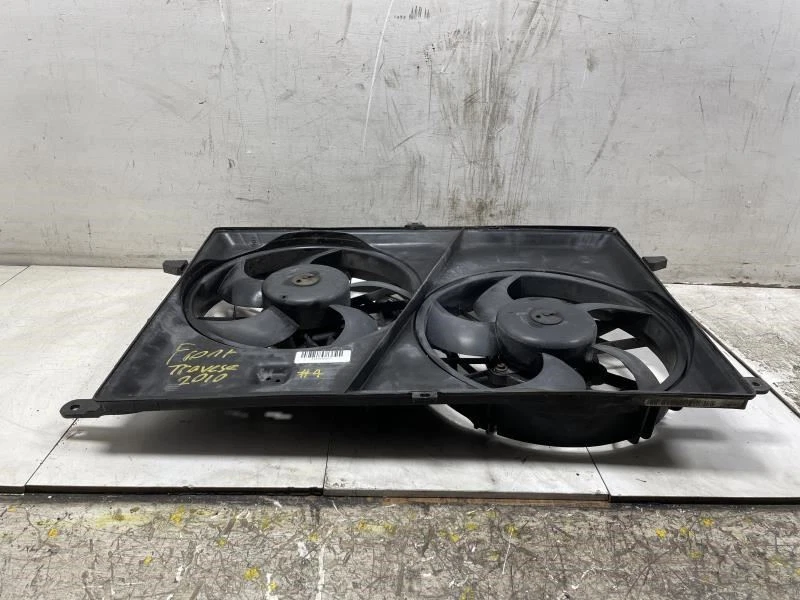 Chevrolet Traverse 2010 radiador ventilador de refrigeración motor OEM+ Foto 4 de 4