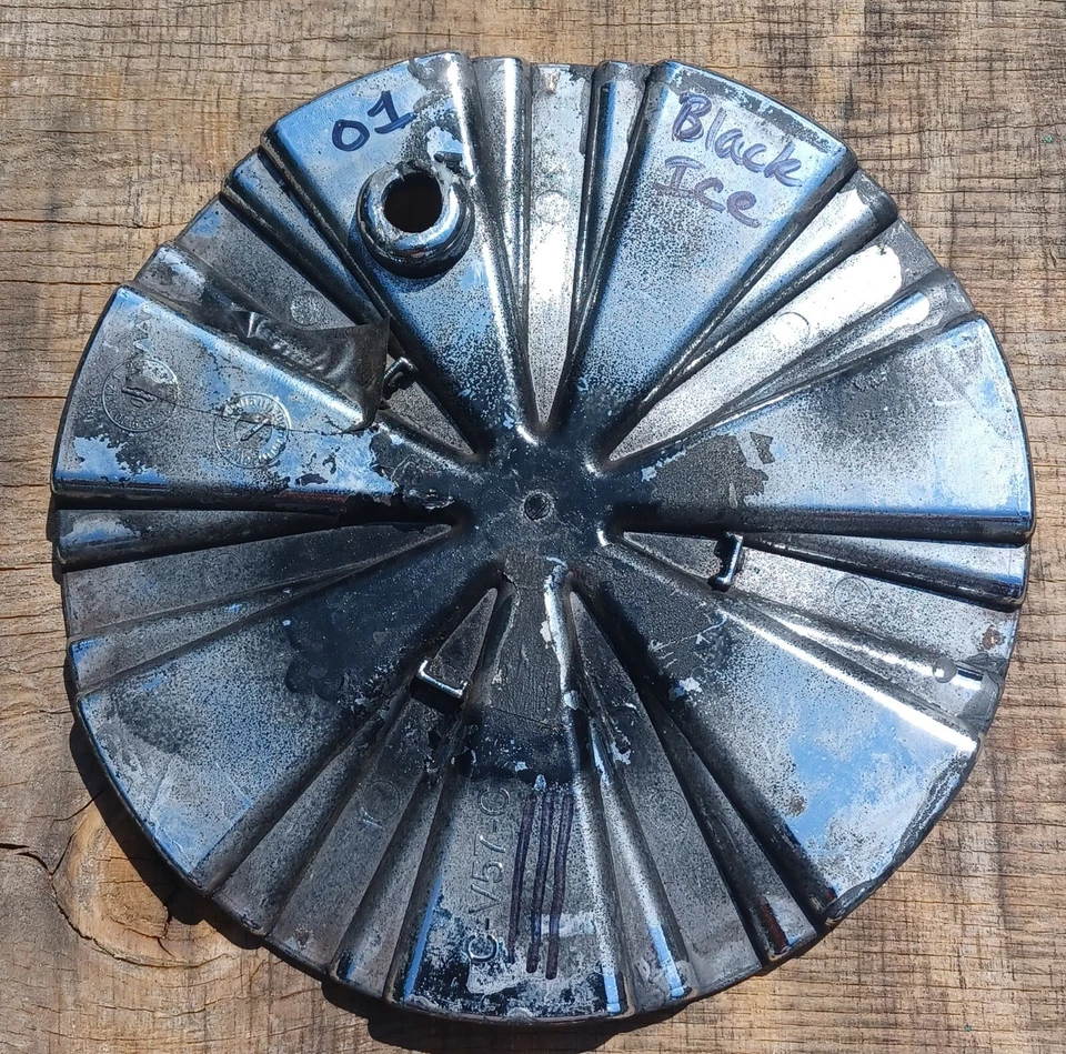 Black Ice custom wheel center cap, chrome, part number C-V57-C 01 damaged - Image 3 of 4