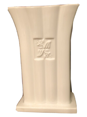 Alessi Tendentse vase Designed By Micheal Graves Porcelain