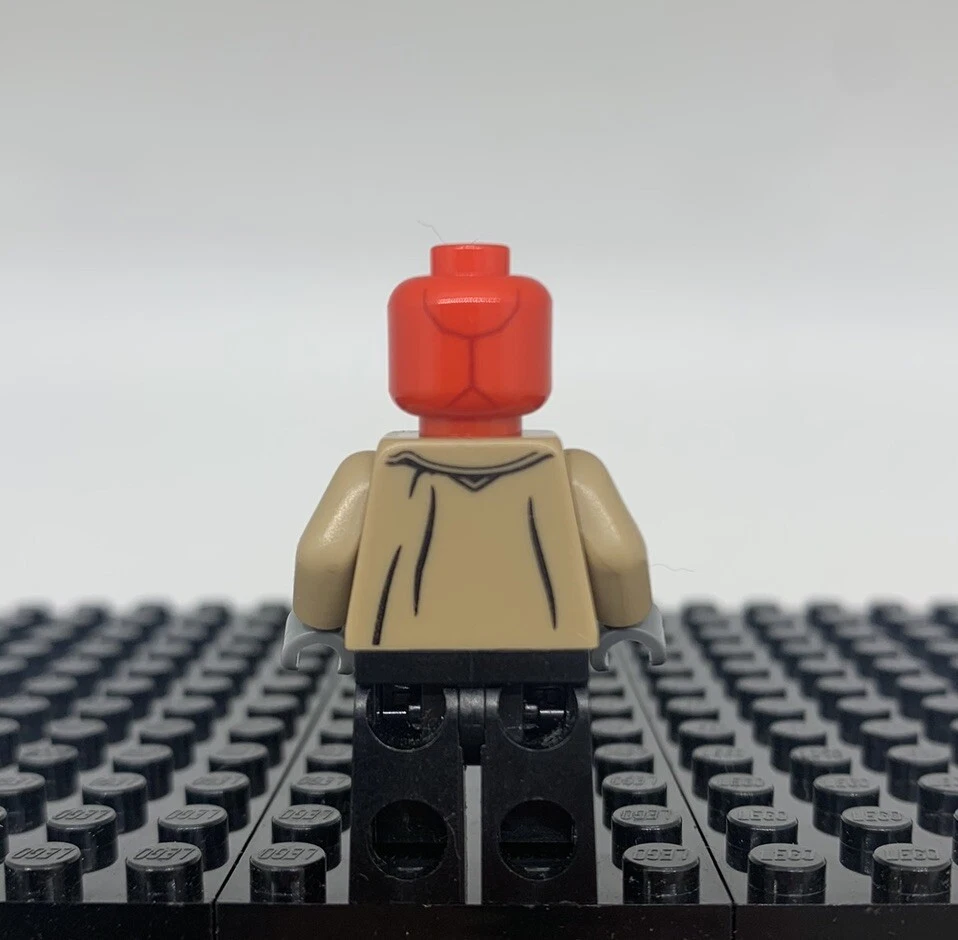 LEGO DC Comics Red Hood Minifigure Batman (100% Authentic LEGO Parts) - Image 2 of 2