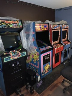 4 Arcade Machines - Donkey Kong - Ms.PacMan - Moon Patrol - Donkey Kong 48 Games