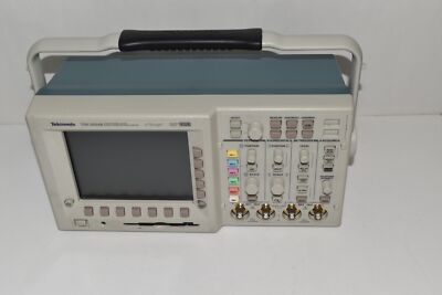 TEKTRONIX TDS 3054B 500MHz 5GS/S 4 Kanal Digital Phosphor Oszilloskop (DDX18)
