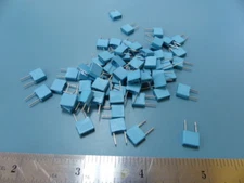 Siemens  B32529-B1102-J Qty of 100 per Lot 1000pf 63v 5% met poly  MKT Film Capa