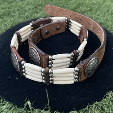 VTG 1990s  Western 28  Leather Belt Silver Conchos Fake Bone Accents Pre-Owned