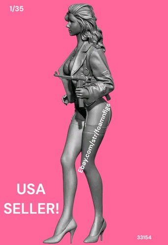1/35 Resin Figure German WWII Sexy Woman w MP40 & High Heels Model Kit 33154 - Picture 4 of 6
