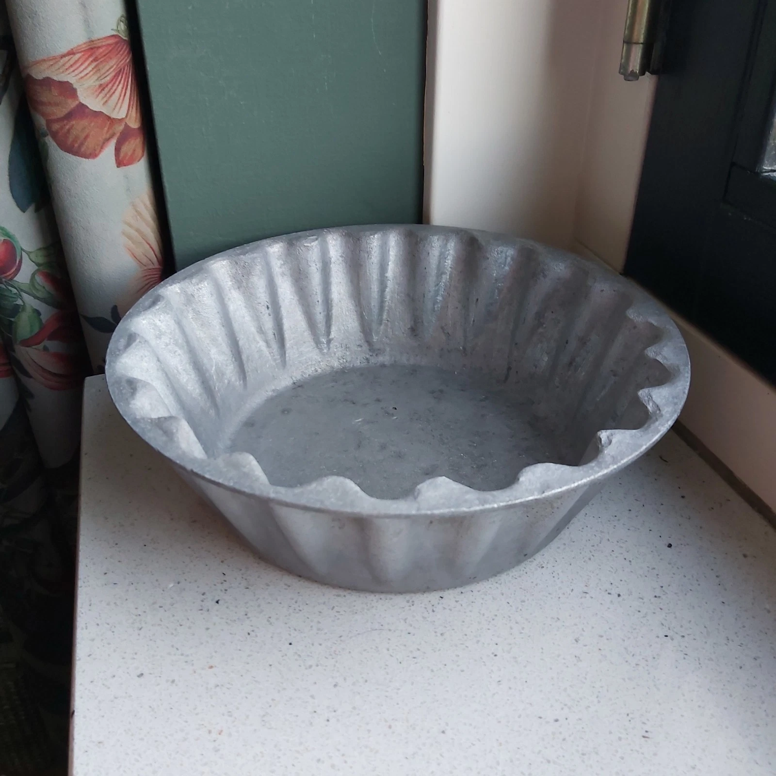 Ukrainian loaf bread vintage baking pan
