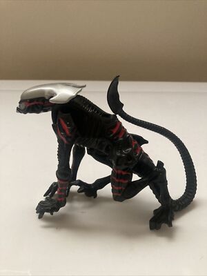 Aliens Night Cougar Alien Action Figure NECA Kenner Xenomorph AVP