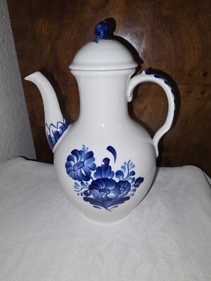 Royal Copenhagen Nr. 8189 Blaue Blume  1 Kaffeekanne H 23,5 cm 1. Wahl Top !!!