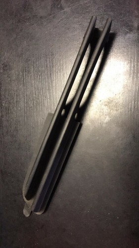 BMW 3er E46 Stoßstange vorne links Grill 8209925