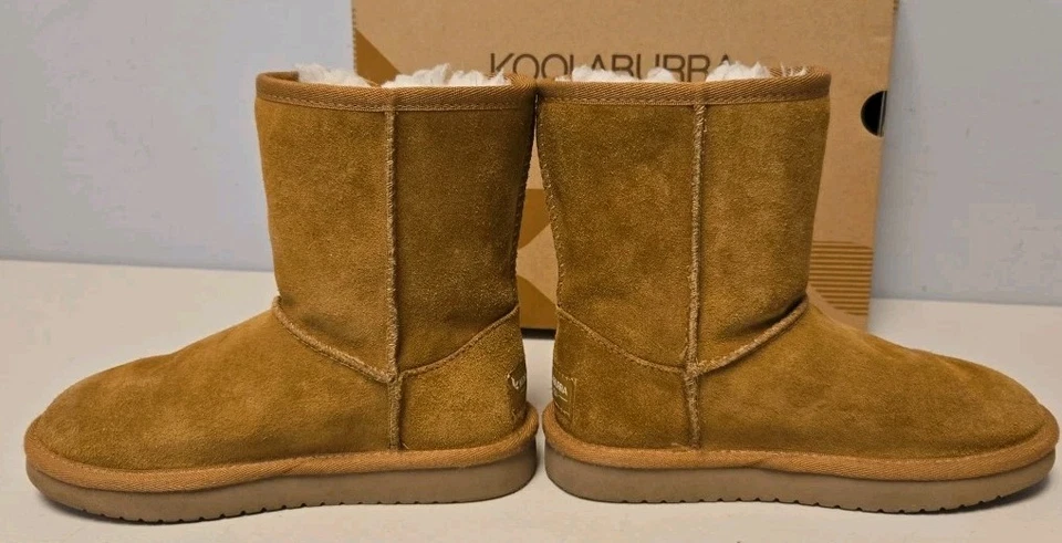 Bota corta de moda Koolaburra de UGG Victoria para niña color castaño talla 12 Foto 4 de 4
