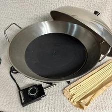 Farberware Vintage Electric Wok Stir Fry Skillet with Lid & Chopsticks Model 303