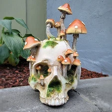 Mushroom skull, Fly Agaric, Goblincore, oddities decor, nature skull