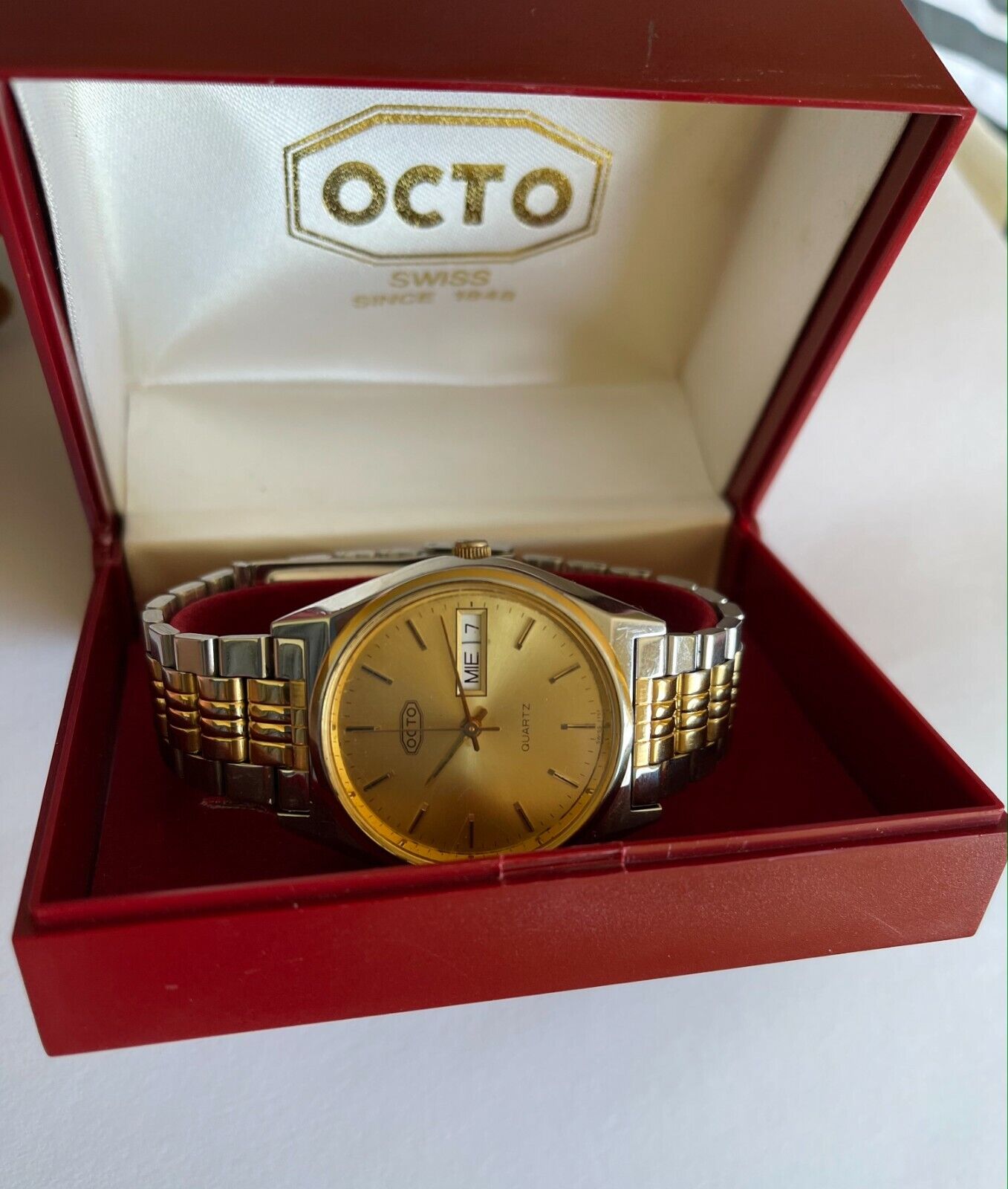 Vintage Octo Quartz Watch Spanish Date Swiss 7 Jewels Original Bracelet Octo Box