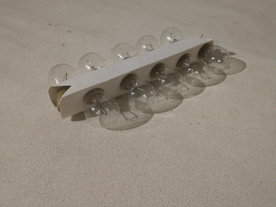 Westinghouse Turn Signal, Back Up, Courtesy Light Bulb Pack of 10 Part # 1141 - Image 3 of 4