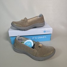 BZees Lipstick Slip On Shoes Loafers Women's Size 7W Tan Gold Shimmer Comfort