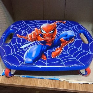 Spider-Man 4-Wheel Ride-On Scooter Board Scooter Board with Caster Wheels