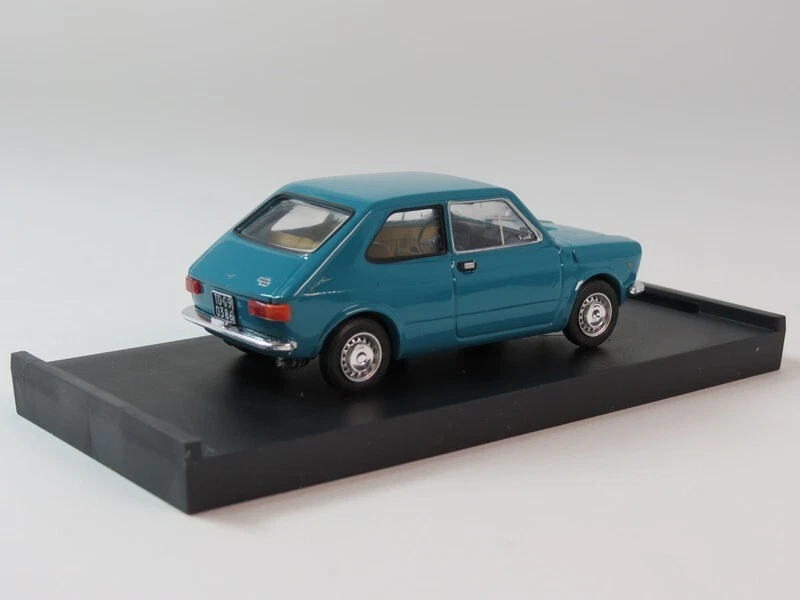 Brumm Fiat 127 1a serie 2 porte verde lago interno beige 1971 1/43 R500-04 2025 - Immagine 3 di 4