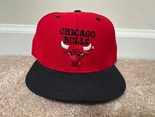Vintage Chicago Bulls New Era Hat Size 7 1/4 NWOT