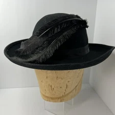 VTG Gwen Pennington Exclusives Doeskin 100% Wool Black Hat Feathers 21.5”
