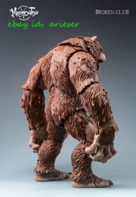Perfect Memory Toys Berserker Broken Claw Brown Bear Action Figure